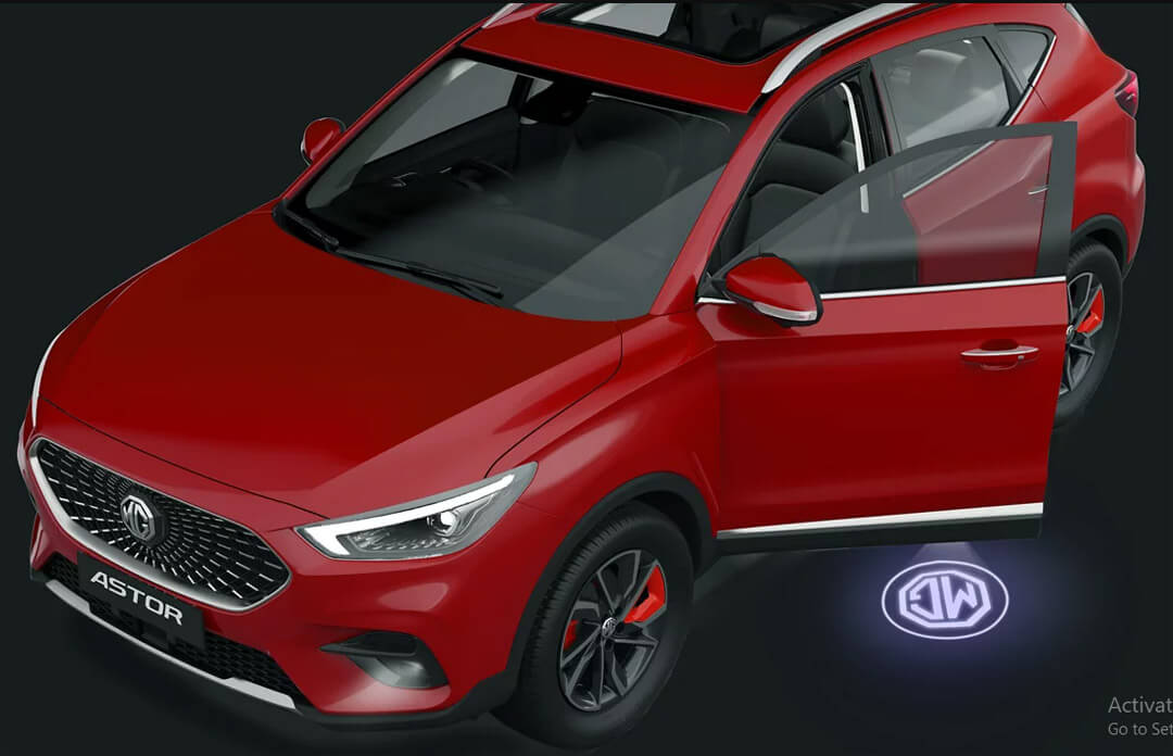 mg-astor-door-light